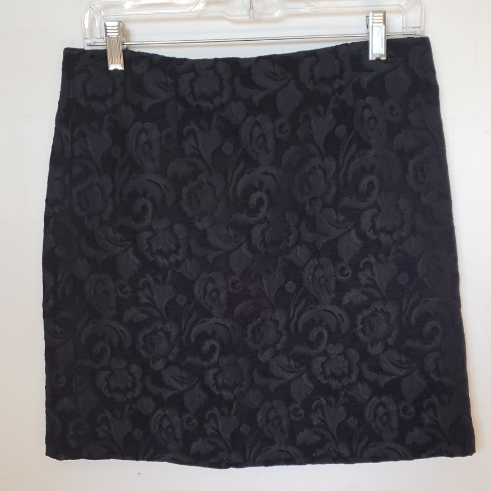 Black skirt